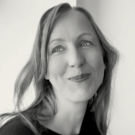 Die Autorin Valerie Bäuerlein spricht über ihr Buch »Die Unvollständige«.