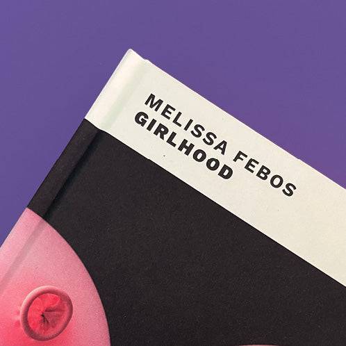Ausschnitt der Vorderseite von »Girlhood«.